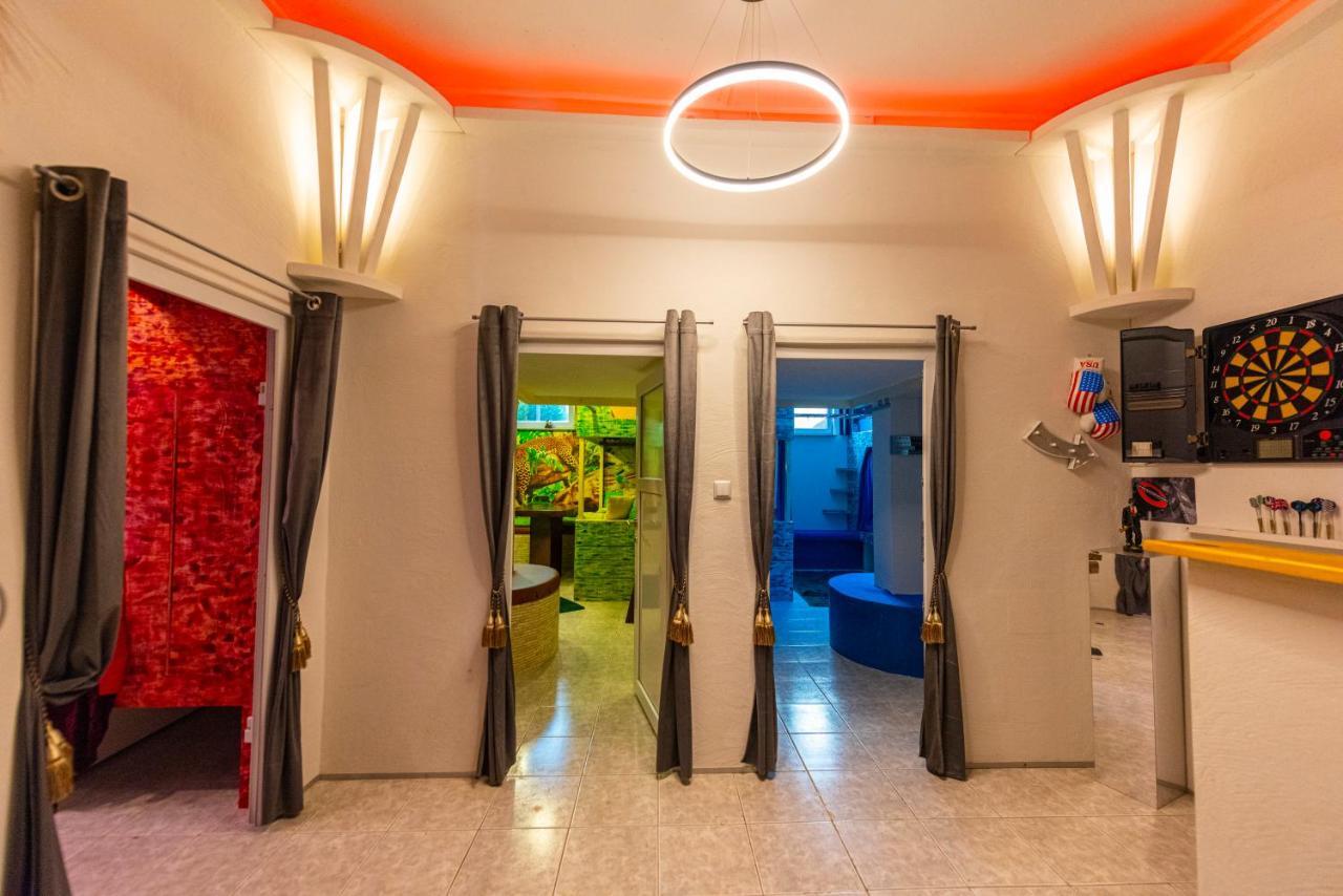 Ricardo Team-Hostel Pjescana Uvala Exterior photo